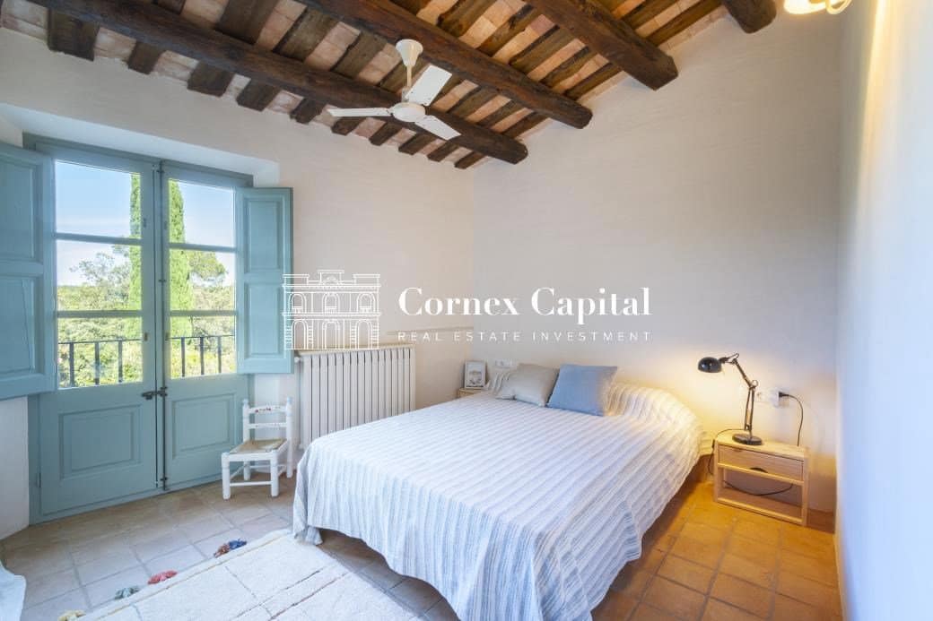 Maison de Ville de 4 chambres à louer à Vilopriu avec piscine garage - 10 000 € (Ref: 8398991)