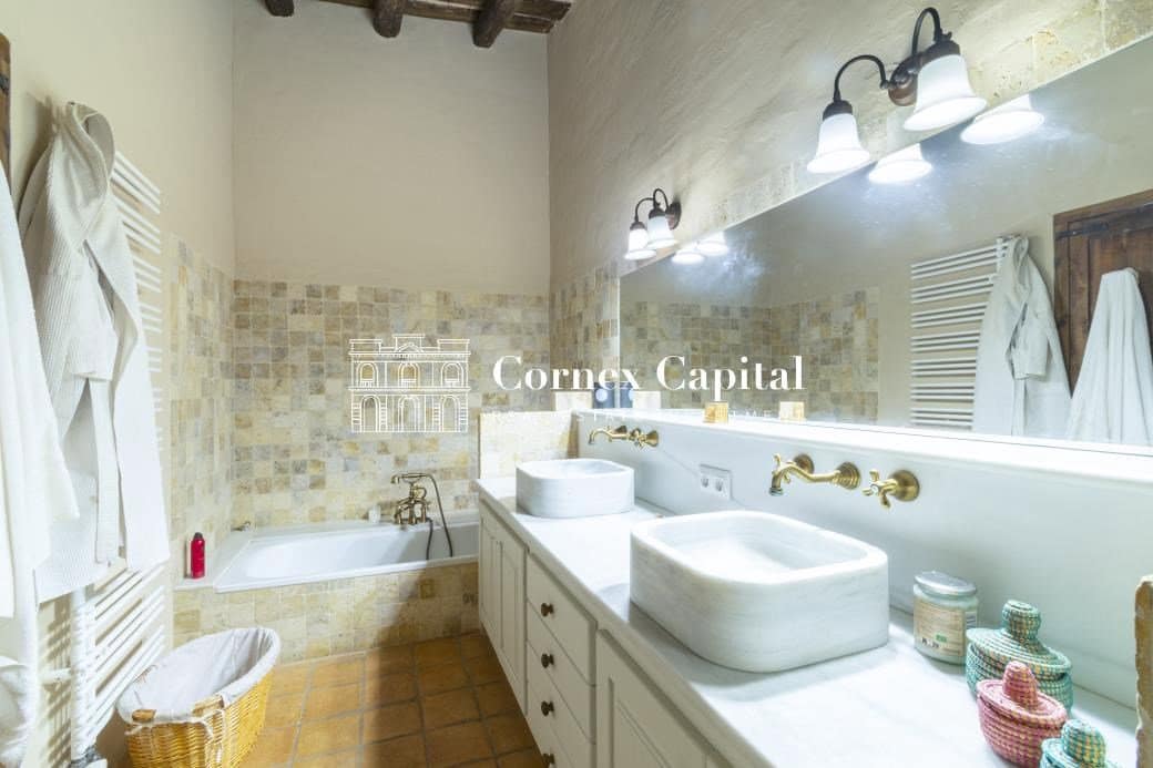 Maison de Ville de 4 chambres à louer à Vilopriu avec piscine garage - 10 000 € (Ref: 8398991)