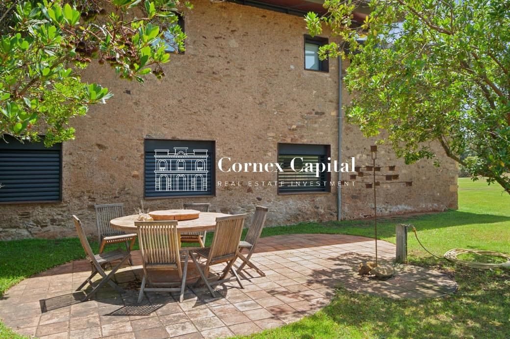 6 makuuhuone Huvila myytävänä paikassa Vulpellac mukana uima-altaan 
autotalli - 4 900 000 € (Ref: 8450778)