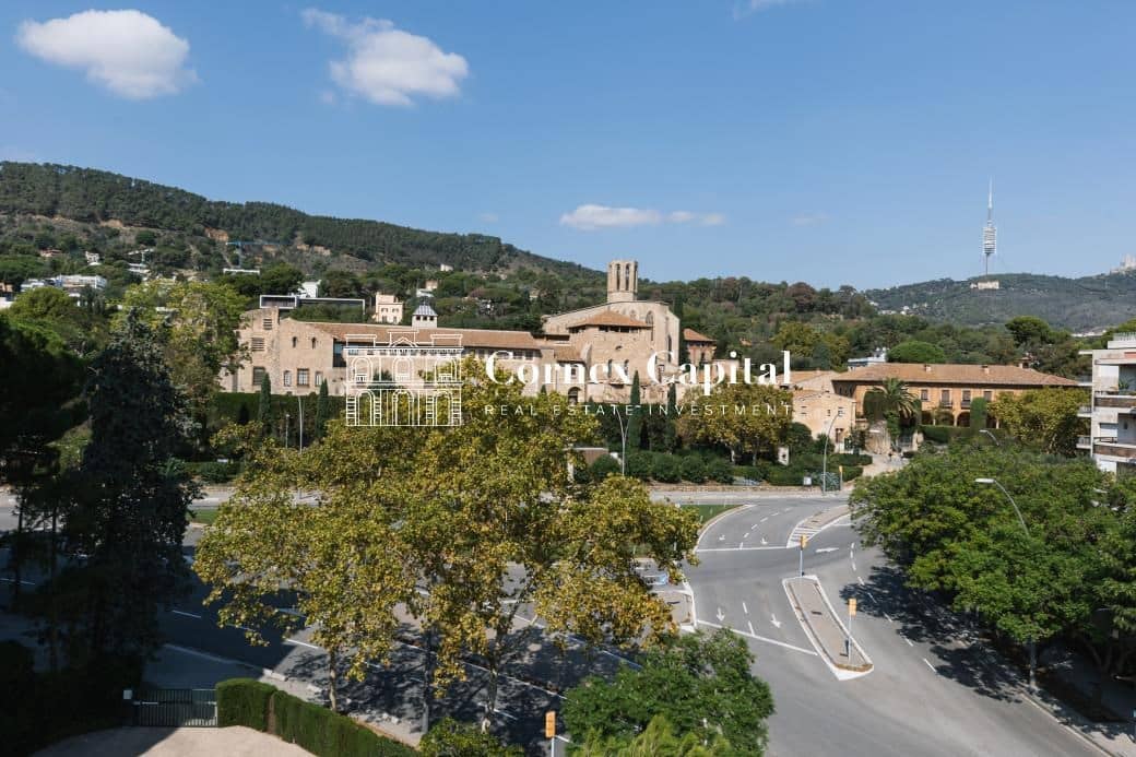 5 sovrum Lägenhet att hyra i Barcelona stad med garage - 17 000 € (Ref: 8526989)