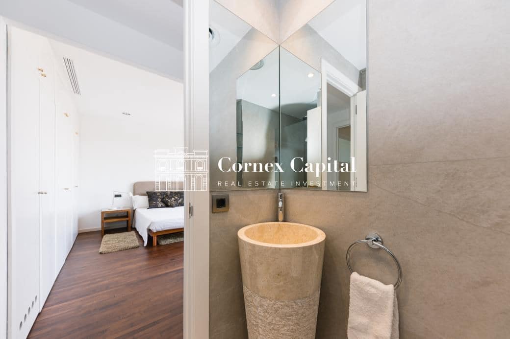 5 sovrum Lägenhet att hyra i Barcelona stad med garage - 17 000 € (Ref: 8526989)