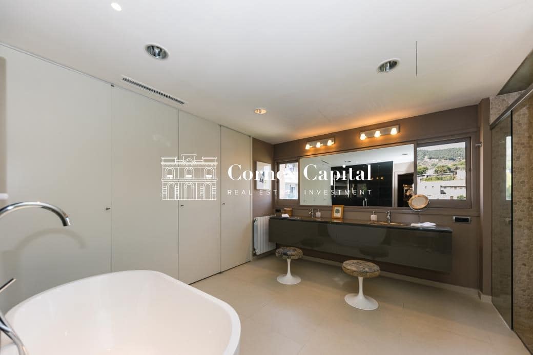 5 sovrum Lägenhet att hyra i Barcelona stad med garage - 17 000 € (Ref: 8526989)