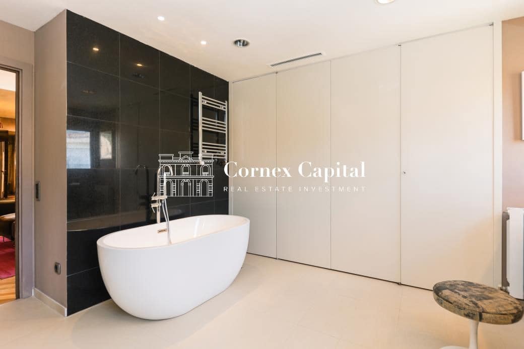 5 sovrum Lägenhet att hyra i Barcelona stad med garage - 17 000 € (Ref: 8526989)