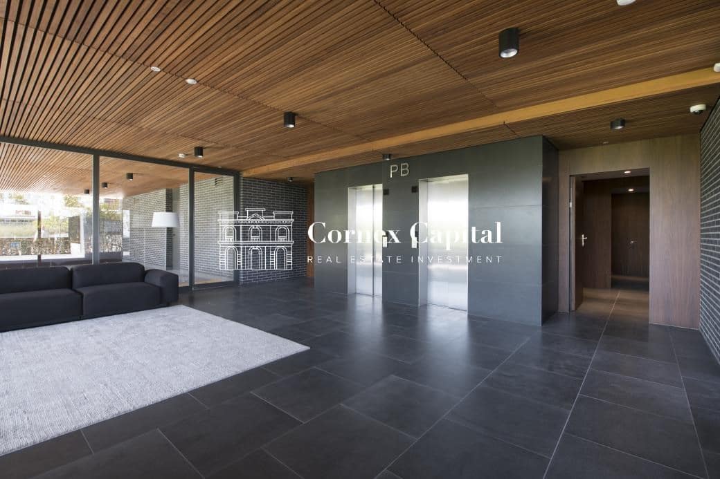 4 soveværelse Lejlighed til salg i Esplugues de Llobregat med swimmingpool garage - € 2.211.000 (Ref: 8576487)