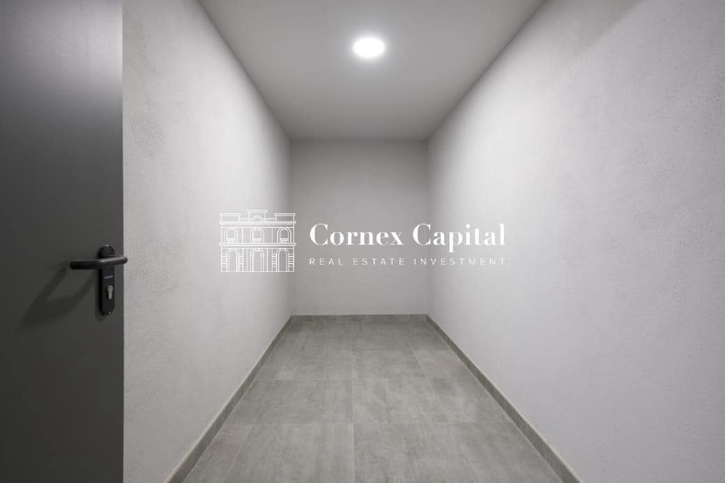 4 soveværelse Lejlighed til salg i Esplugues de Llobregat med swimmingpool garage - € 2.211.000 (Ref: 8576487)