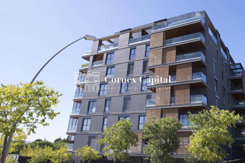 4 soveværelse Lejlighed til salg i Esplugues de Llobregat med swimmingpool garage - € 2.211.000 (Ref: 8576487)