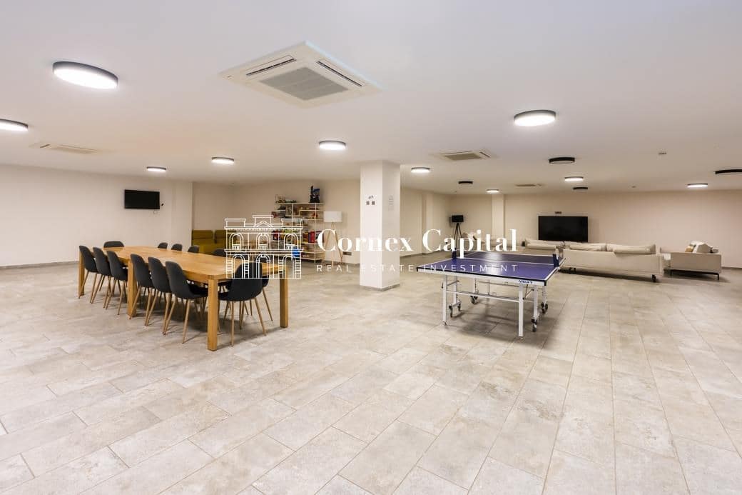 4 soveværelse Lejlighed til salg i Esplugues de Llobregat med swimmingpool garage - € 2.211.000 (Ref: 8576487)