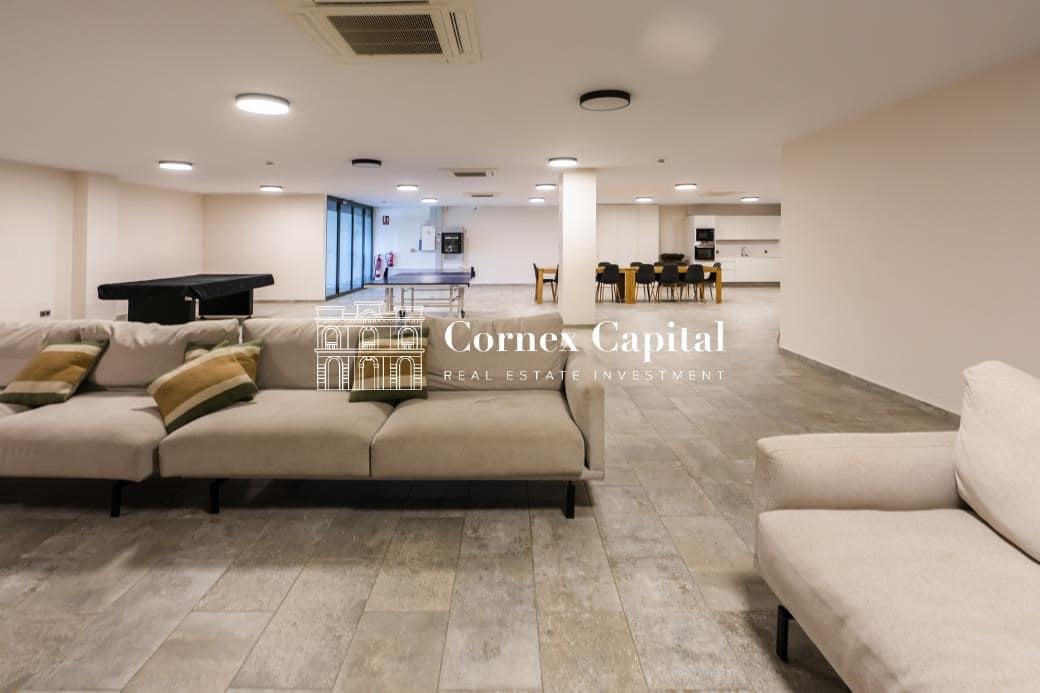 4 soveværelse Lejlighed til salg i Esplugues de Llobregat med swimmingpool garage - € 2.211.000 (Ref: 8576487)