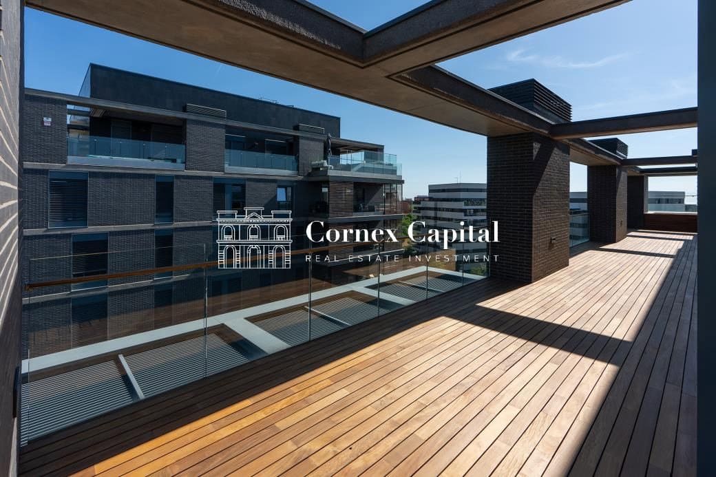 4 slaapkamer Appartement te koop in Esplugues de Llobregat met zwembad garage - € 2.211.000 (Ref: 8576487)