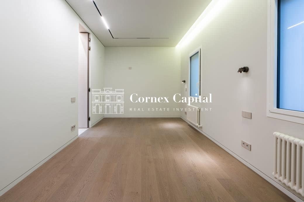 Apartamento de 5 habitaciones en Barcelona ciudad en venta - 4.400.000 € (Ref: 8755450)