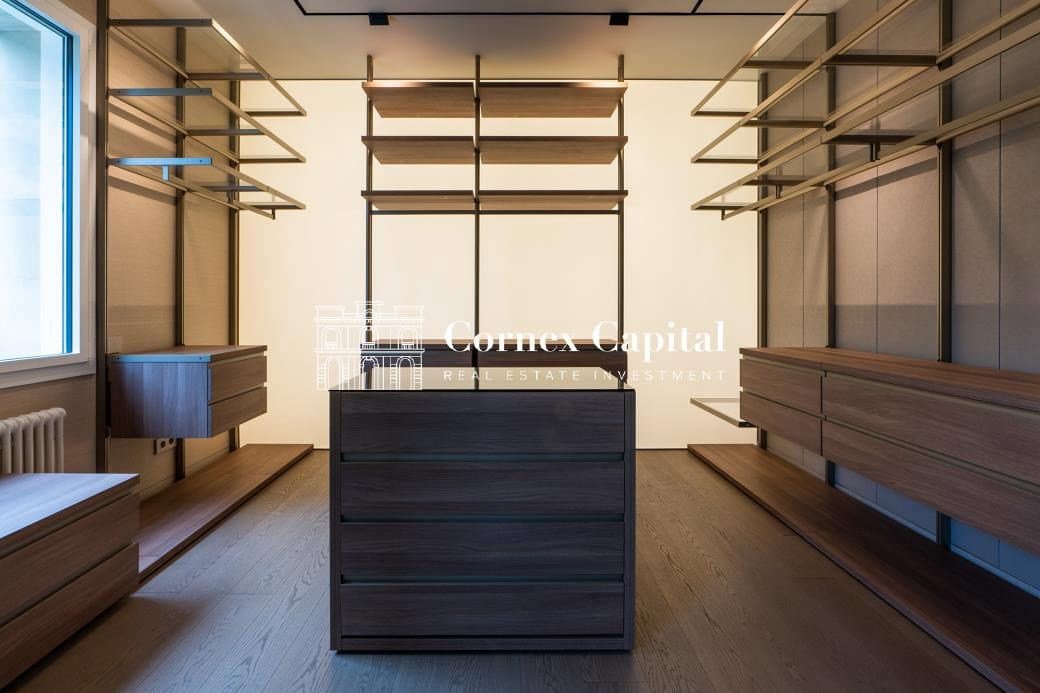 Apartamento de 5 habitaciones en Barcelona ciudad en venta - 4.400.000 € (Ref: 8755450)