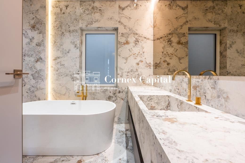 Apartamento de 5 habitaciones en Barcelona ciudad en venta - 4.400.000 € (Ref: 8755450)