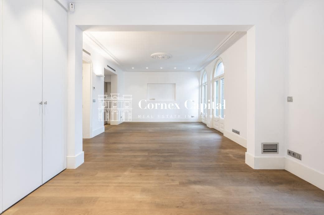 2 soveværelse Lejlighed til salg i Barcelona by med garage - € 1.700.000 (Ref: 8766828)