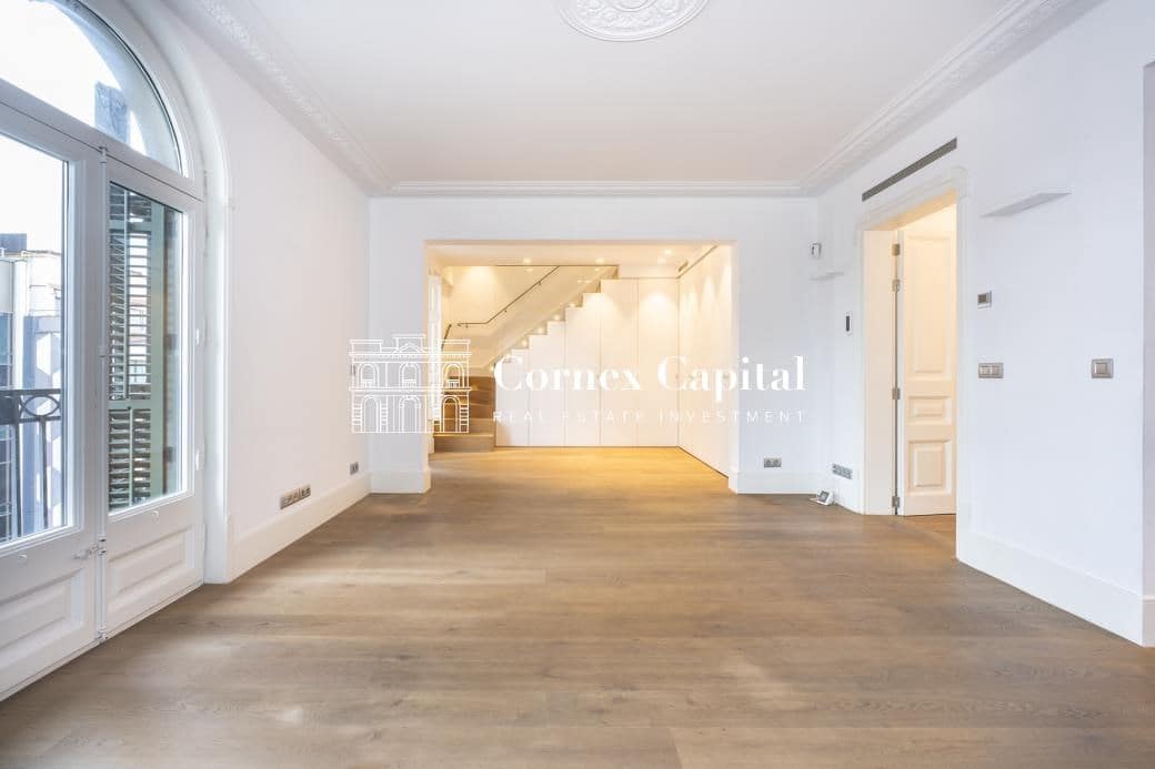 2 soveværelse Lejlighed til salg i Barcelona by med garage - € 1.700.000 (Ref: 8766828)