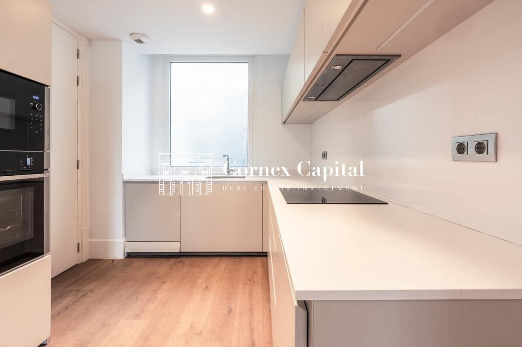 2 soveværelse Lejlighed til salg i Barcelona by med garage - € 1.700.000 (Ref: 8766828)