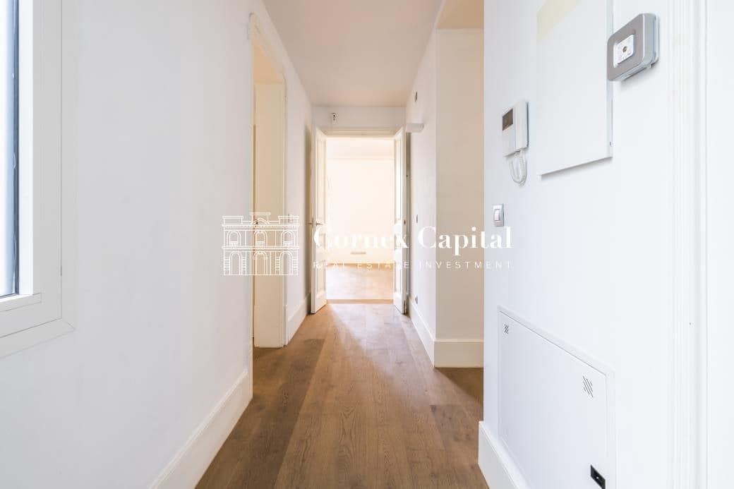 2 soveværelse Lejlighed til salg i Barcelona by med garage - € 1.700.000 (Ref: 8766828)