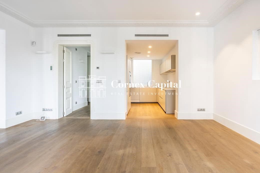 2 slaapkamer Appartement te koop in Barcelona stad met garage - € 1.700.000 (Ref: 8766828)