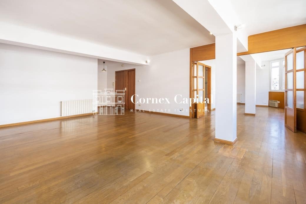 2 soveværelse Lejlighed til salg i Barcelona by - € 777.000 (Ref: 8924283)