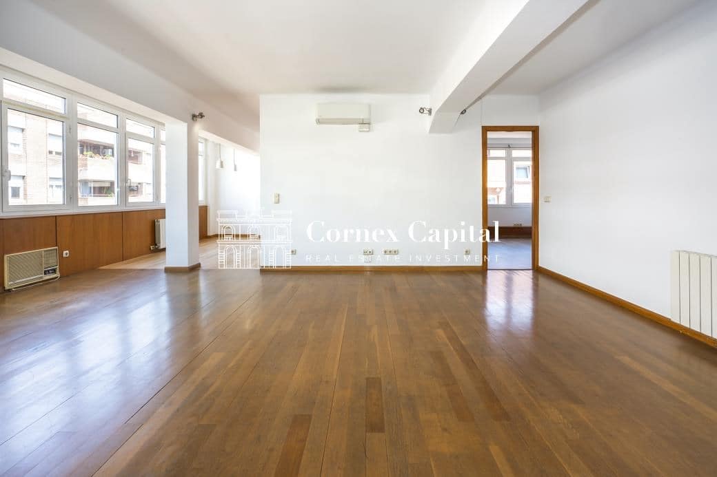 2 soveværelse Lejlighed til salg i Barcelona by - € 777.000 (Ref: 8924283)