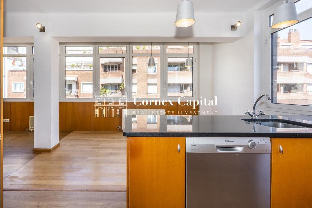 2 soveværelse Lejlighed til salg i Barcelona by - € 777.000 (Ref: 8924283)