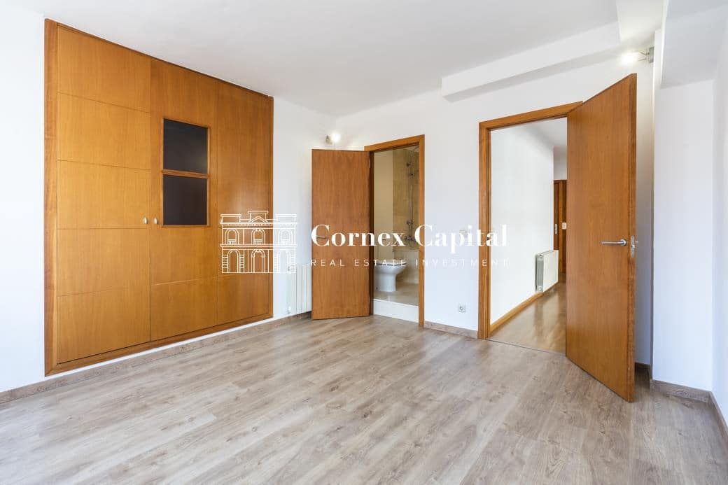 2 soveværelse Lejlighed til salg i Barcelona by - € 777.000 (Ref: 8924283)