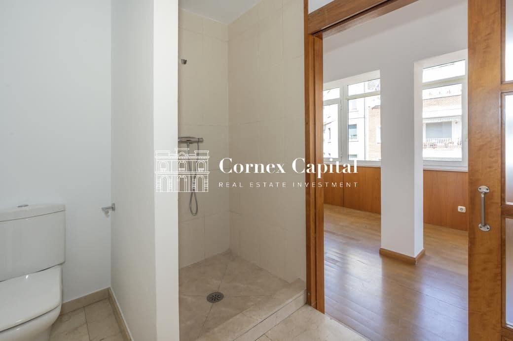 2 soveværelse Lejlighed til salg i Barcelona by - € 777.000 (Ref: 8924283)