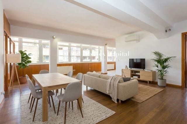 2 soveværelse Lejlighed til salg i Gràcia, Barcelona by - € 777.000 (Ref: 8924283)