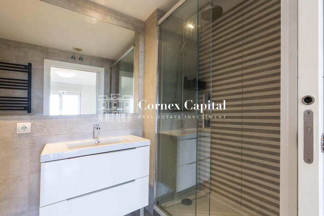 3 soveværelse Lejlighed til salg i Barcelona by med swimmingpool garage - € 889.000 (Ref: 8937299)