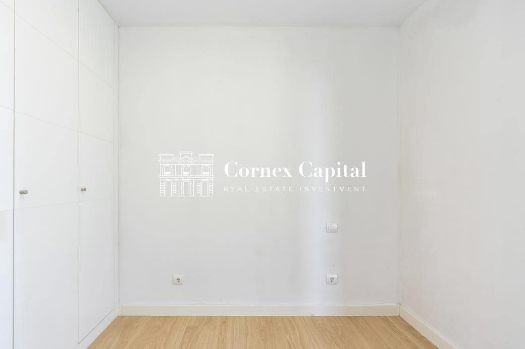 3 soveværelse Lejlighed til salg i Barcelona by med swimmingpool garage - € 889.000 (Ref: 8937299)