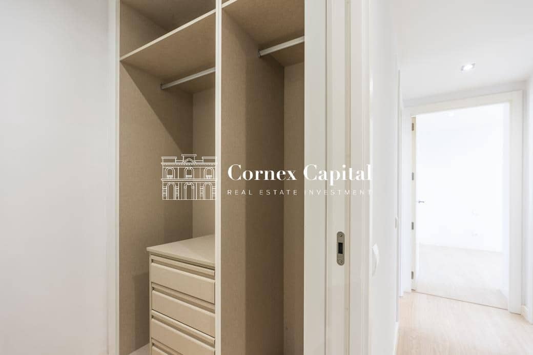 3 soveværelse Lejlighed til salg i Barcelona by med swimmingpool garage - € 889.000 (Ref: 8937299)