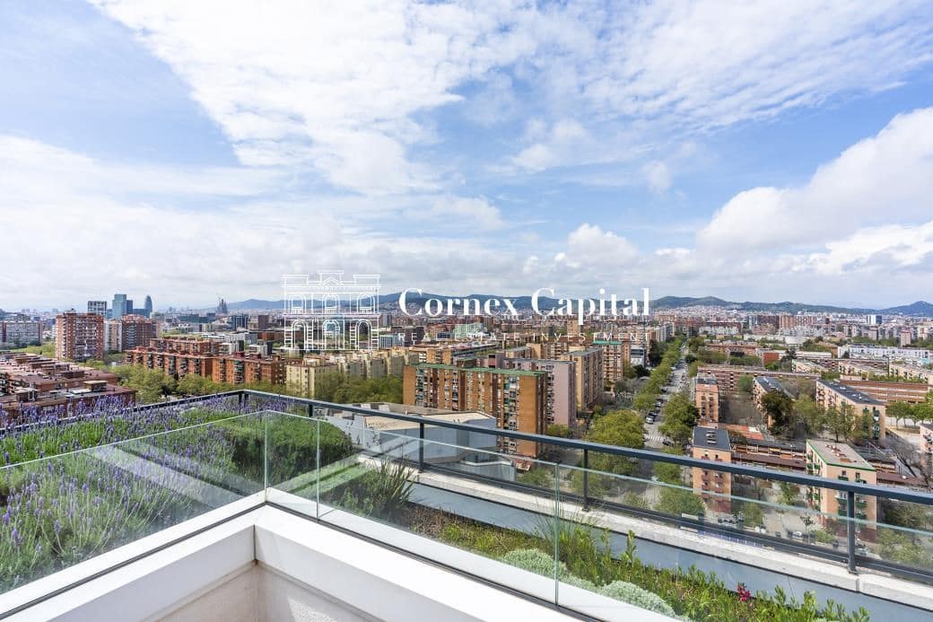 3 soveværelse Lejlighed til salg i Barcelona by med swimmingpool garage - € 889.000 (Ref: 8937299)