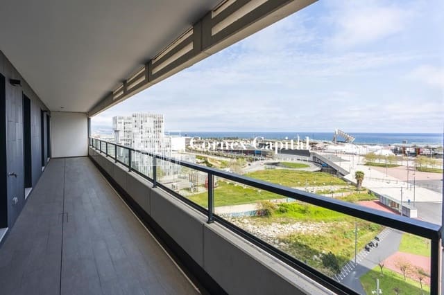 Apartamento de 3 habitaciones en Diagonal Mar i El Front Marítim del Poblenou, Barcelona ciudad en venta con piscina garaje - 889.000 € (Ref: 8937299)