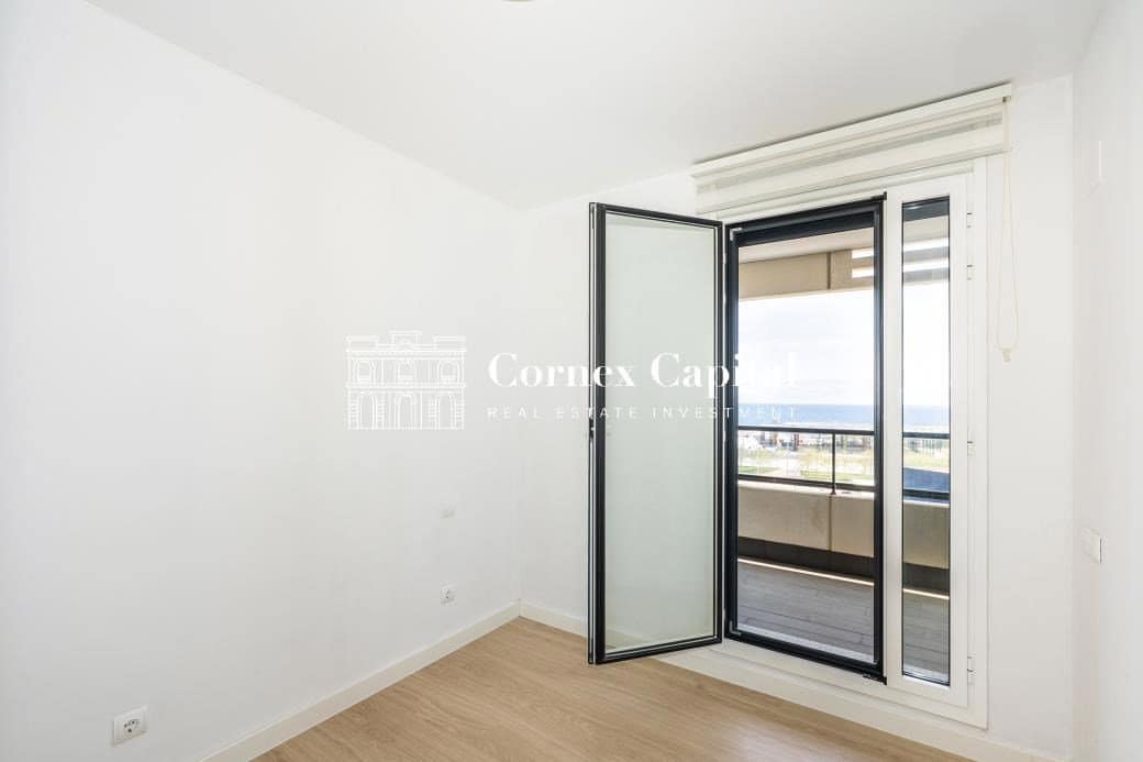3 soveværelse Lejlighed til salg i Barcelona by med swimmingpool garage - € 889.000 (Ref: 8937299)