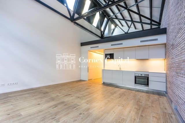 1 bedroom Apartment for sale in El Poblenou, Barcelona city - € 490,000 (Ref: 9051069)