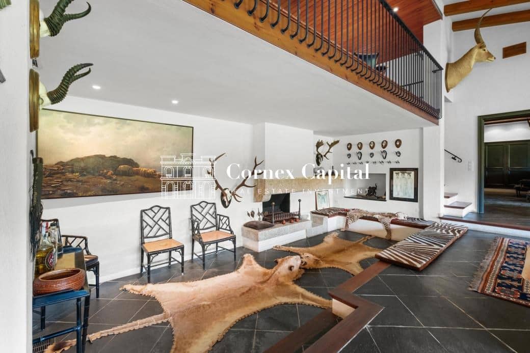 10 soverom Villa til salgs i Mont-ras med svømmebasseng garasje - € 2 950 000 (Ref: 9104685)