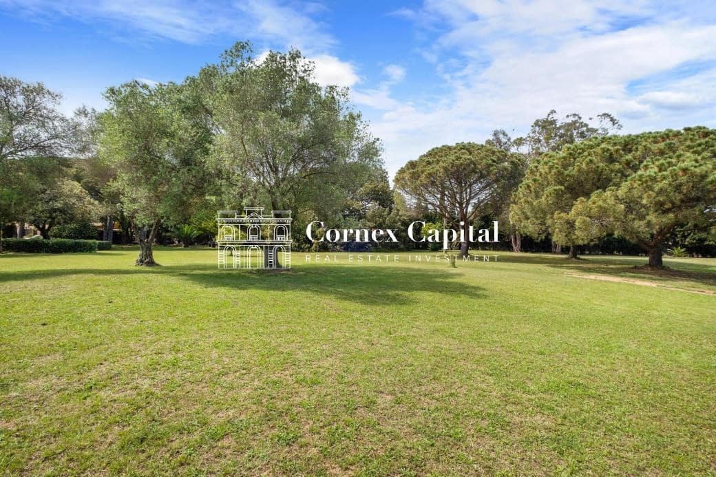 10 soverom Villa til salgs i Mont-ras med svømmebasseng garasje - € 2 950 000 (Ref: 9104685)