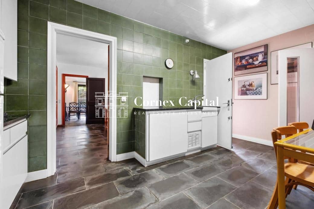 10 soverom Villa til salgs i Mont-ras med svømmebasseng garasje - € 2 950 000 (Ref: 9104685)