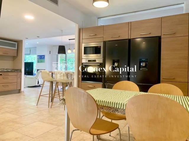 6 bedroom Villa for sale in L'Escala with pool garage - € 1,190,000 (Ref: 9116122)