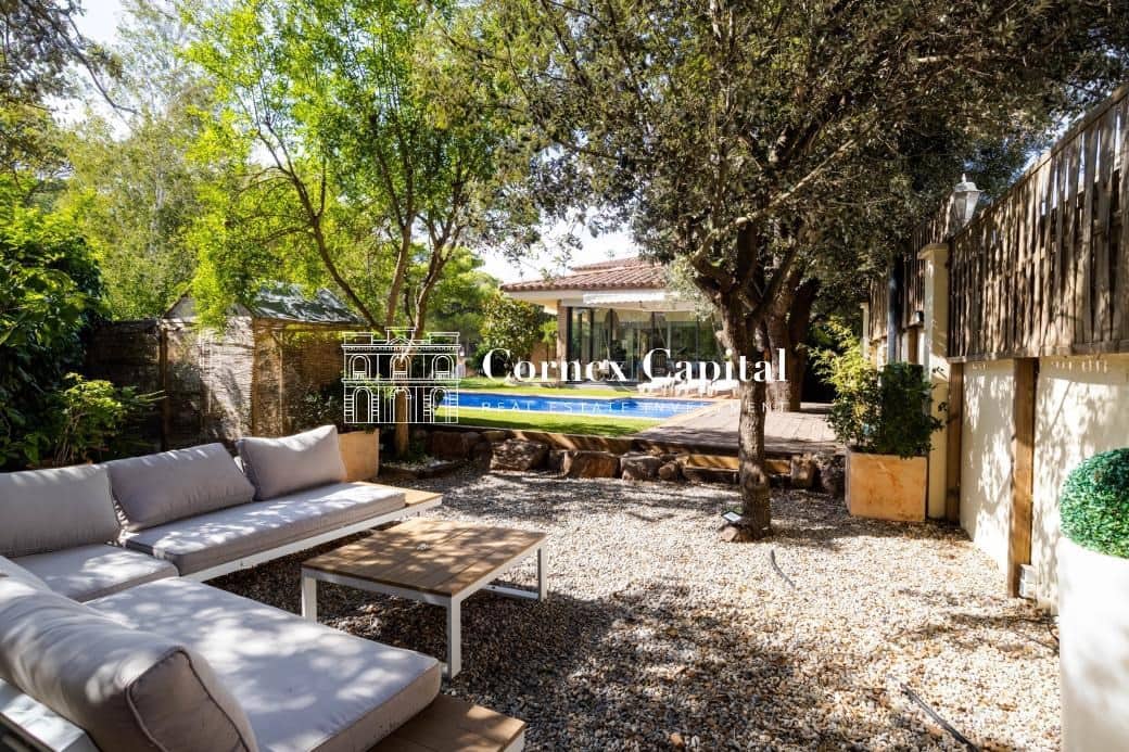 6 Zimmer Villa zu verkaufen in L'Escala mit Pool Garage - 1.190.000 € (Ref: 9116122)