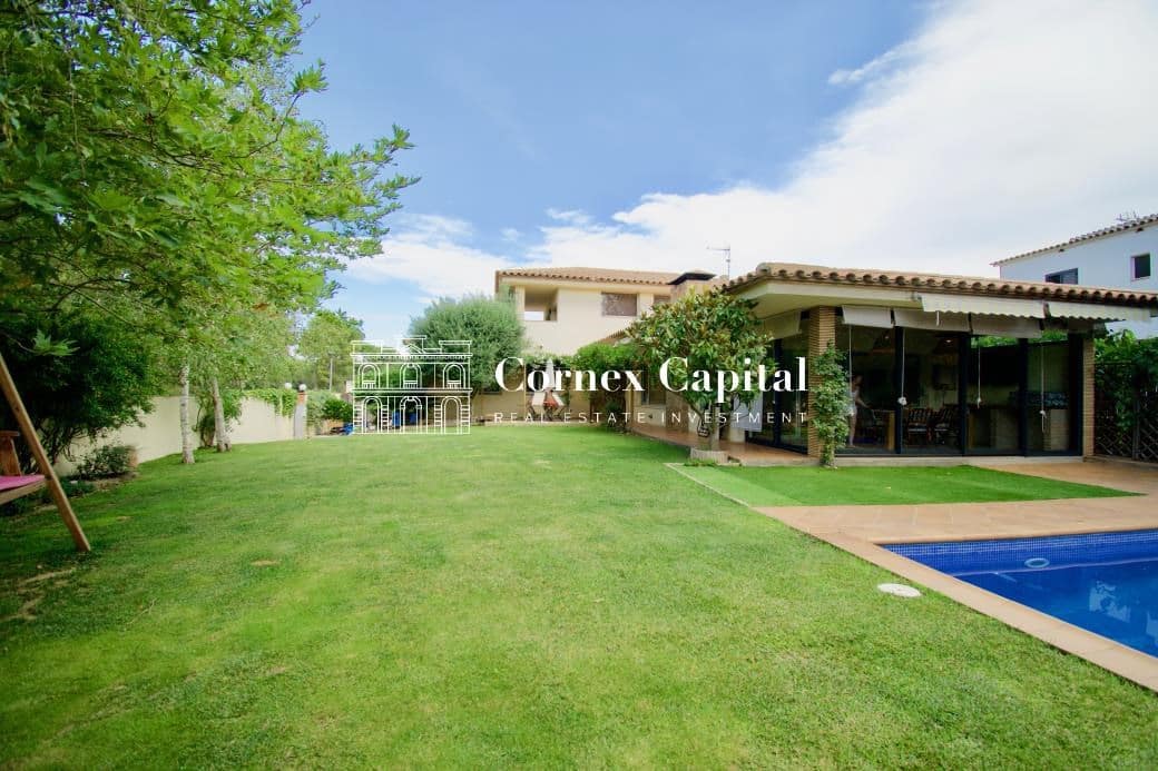 6 Zimmer Villa zu verkaufen in L'Escala mit Pool Garage - 1.190.000 € (Ref: 9116122)