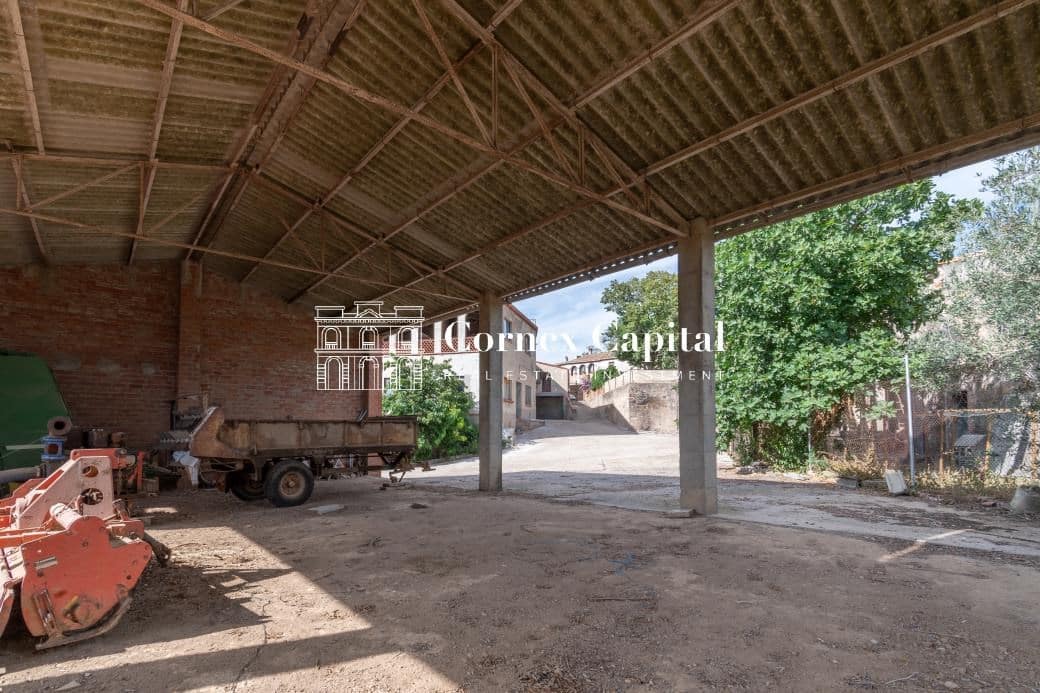 5 soveværelse Finca/Landehus til salg i Ullastret med garage - € 1.150.000 (Ref: 9188490)