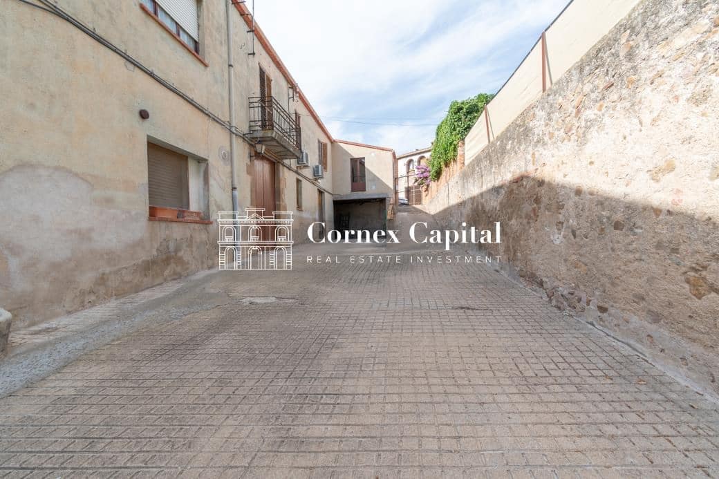 5 soveværelse Finca/Landehus til salg i Ullastret med garage - € 1.150.000 (Ref: 9188490)