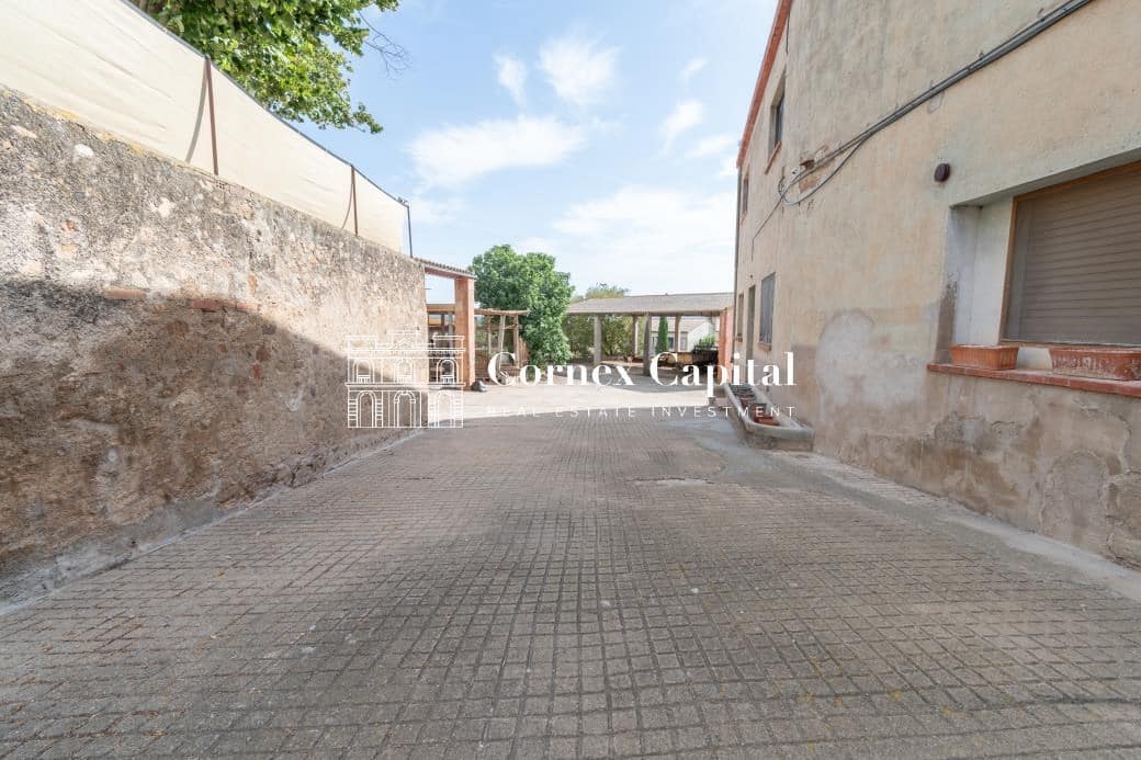 5 soveværelse Finca/Landehus til salg i Ullastret med garage - € 1.150.000 (Ref: 9188490)