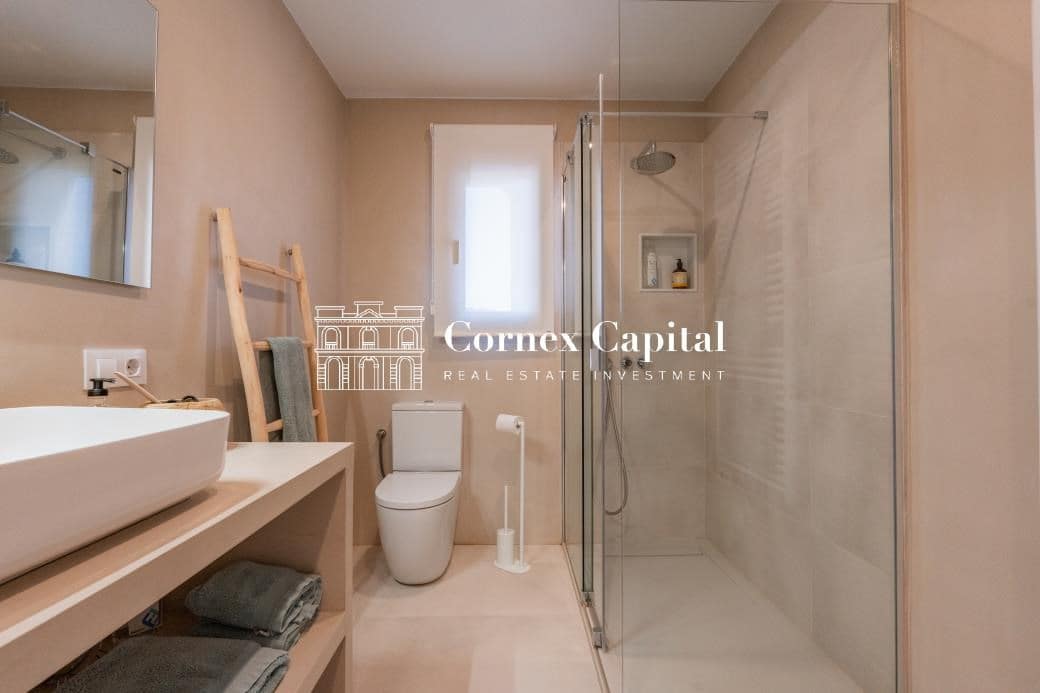 3 soveværelse Byhus til salg i Castell d'Emporda med swimmingpool - € 765.000 (Ref: 9215086)