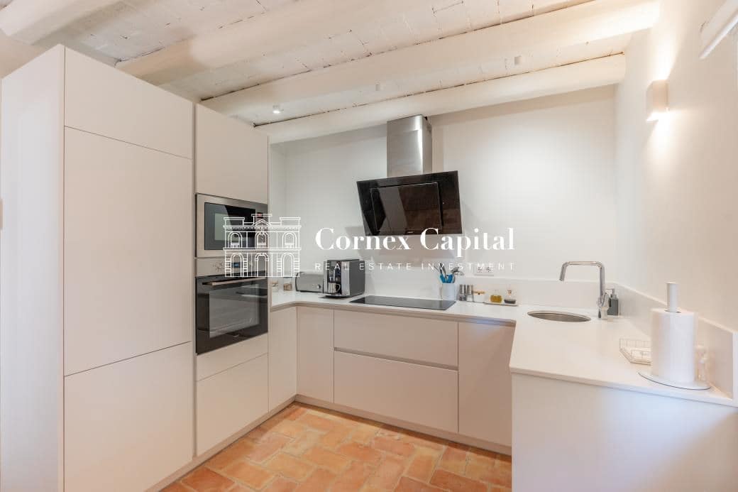 3 soveværelse Byhus til salg i Castell d'Emporda med swimmingpool - € 765.000 (Ref: 9215086)