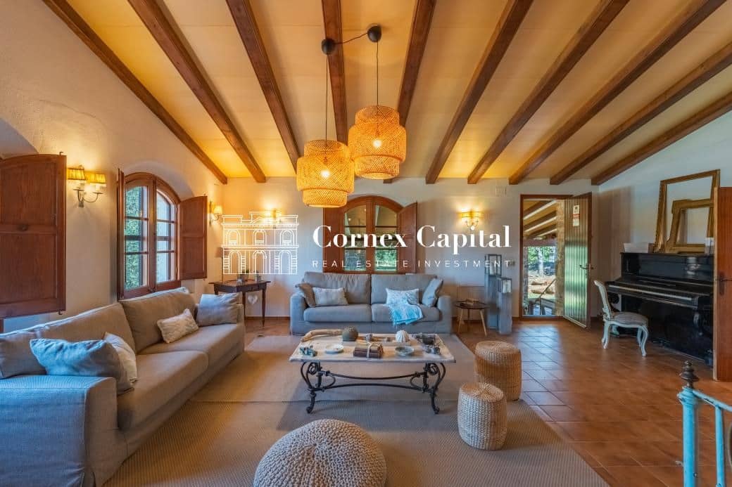 7 soveværelse Finca/Landehus til leje i Llabia med swimmingpool - € 10.000 (Ref: 9264292)