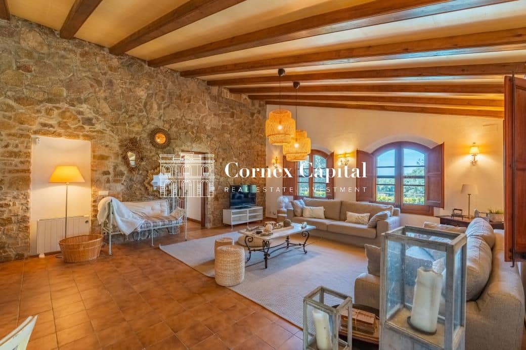 7 soveværelse Finca/Landehus til leje i Llabia med swimmingpool - € 10.000 (Ref: 9264292)