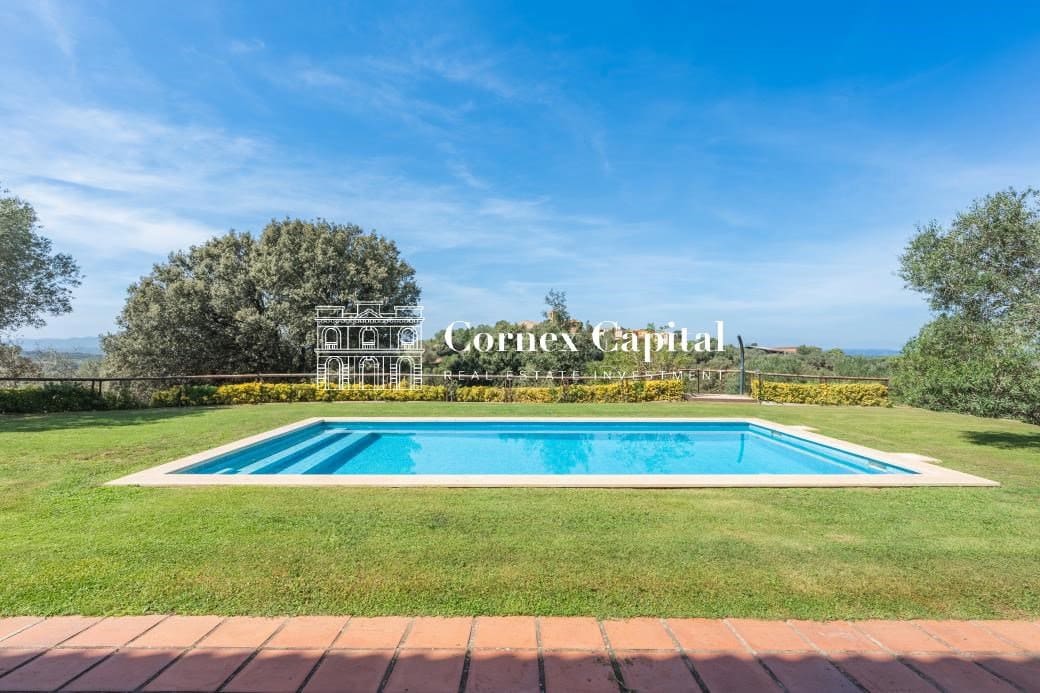7 bedroom Finca/Country House for rent in Llabia with pool - € 10,000 (Ref: 9264292)