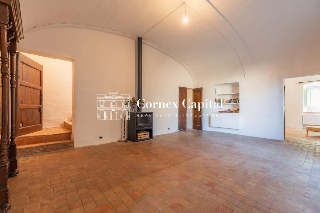 7 bedroom Townhouse for sale in Rupia - € 760,000 (Ref: 9291314)