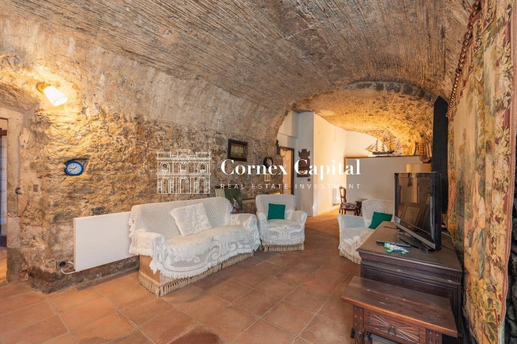 7 bedroom Townhouse for sale in Rupia - € 760,000 (Ref: 9291314)